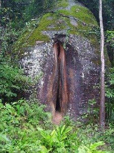 Yinyuan Rock