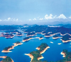 Thousand Island Lake