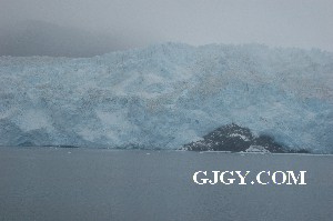 A glacier in Kenai Fjords