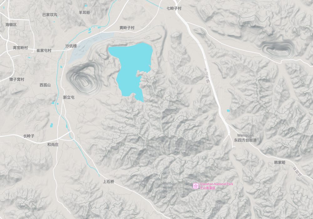 The urban area of Anshan is in the northwest and the Qianshan range extends to the southeast, with Xianrentai in the middle; hillshade and 100 m contours