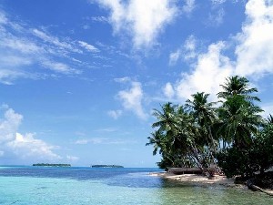 The tropical coast of Sanya