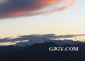 Sunset on Shishapangma