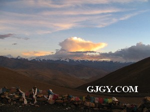 Himalayan sunset from the Gyatso La pass